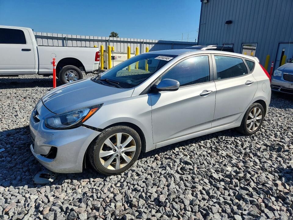 2013 HYUNDAI Accent