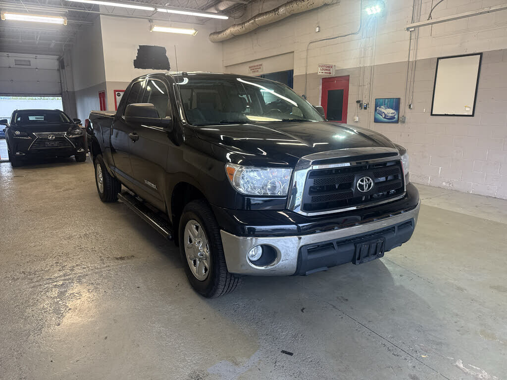 2013 TOYOTA Tundra