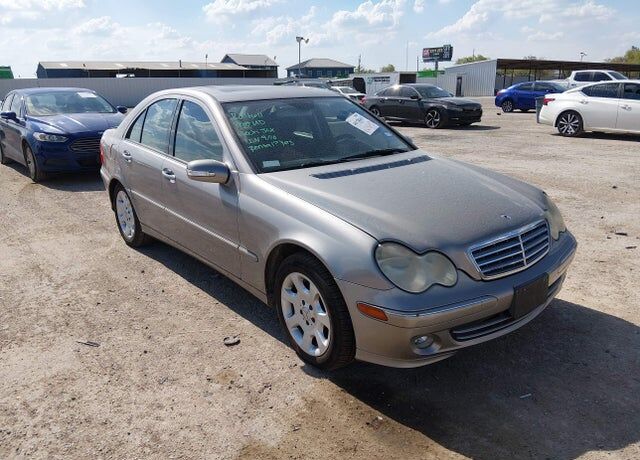 2006 MERCEDES-BENZ C-Class