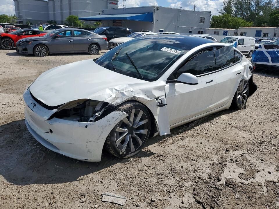 2024 TESLA Model 3
