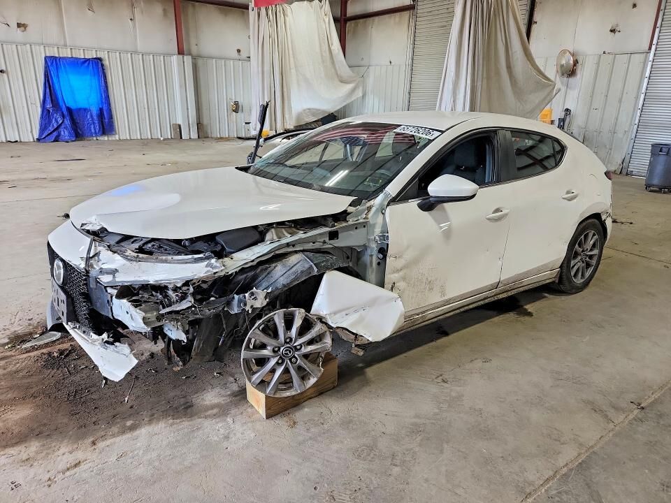 2022 MAZDA Mazda3