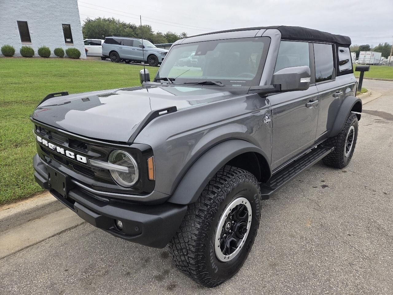 2023 FORD Bronco