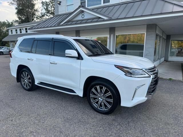 2017 LEXUS LX
