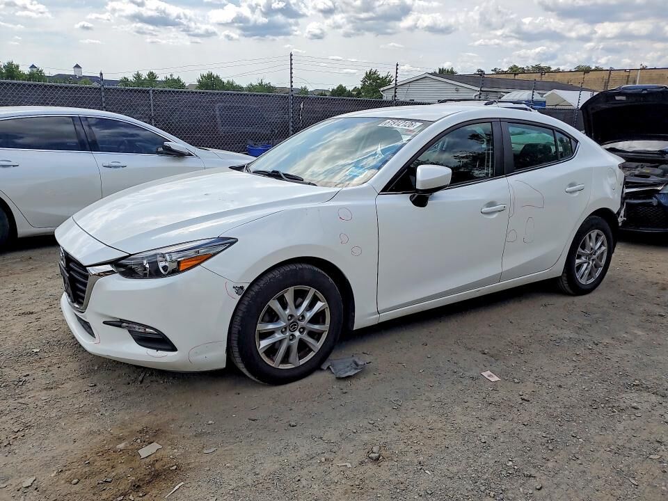 2017 MAZDA Mazda3