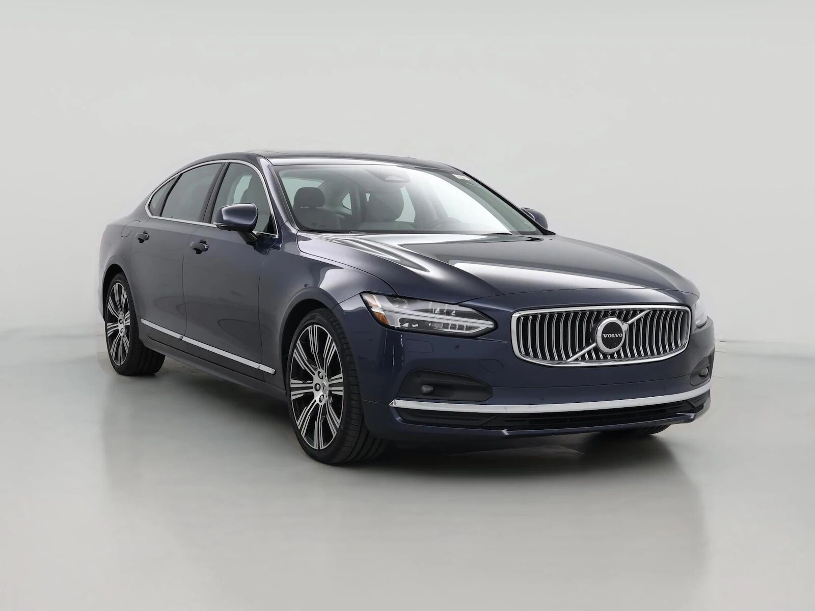 2023 VOLVO S90