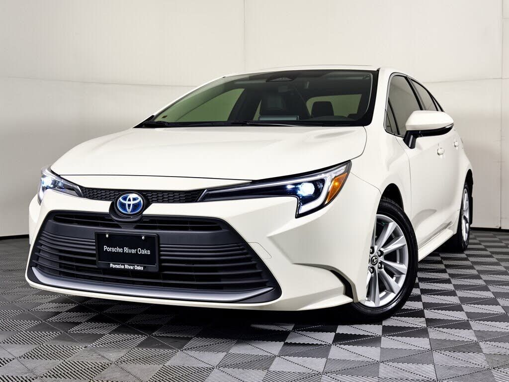 2023 TOYOTA Corolla