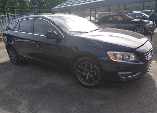 2016 VOLVO V60