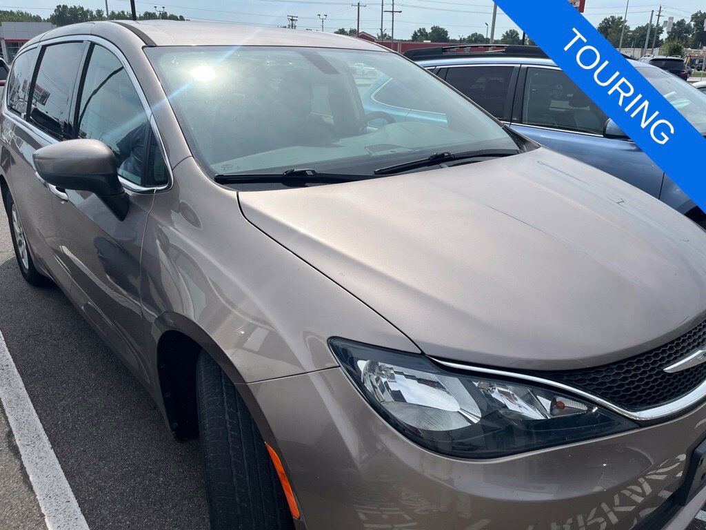 2017 CHRYSLER Pacifica