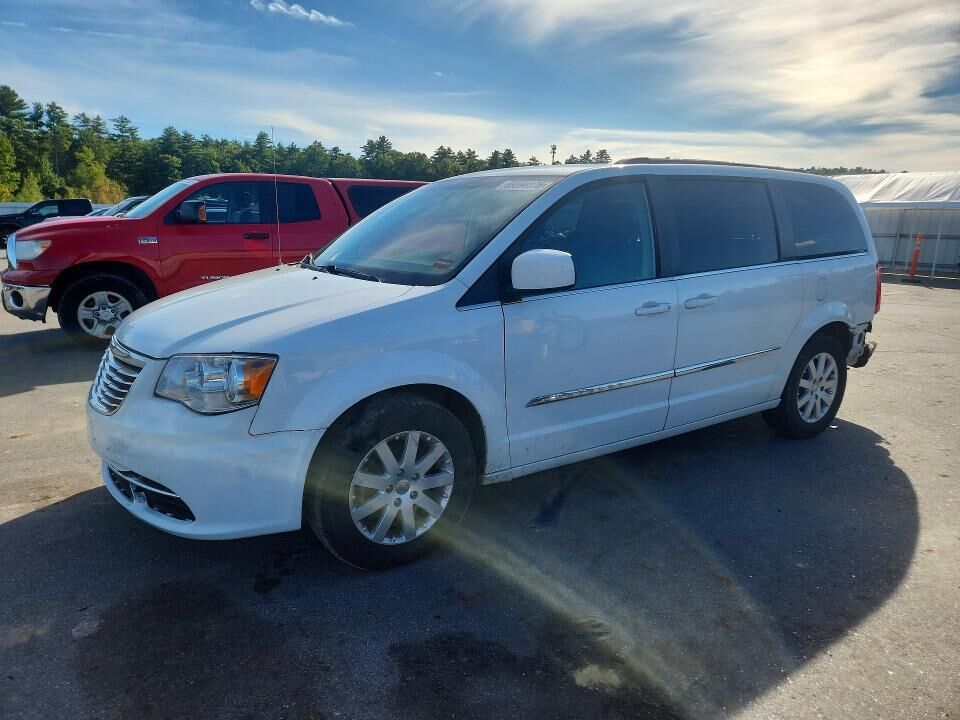 2016 CHRYSLER Town and Country