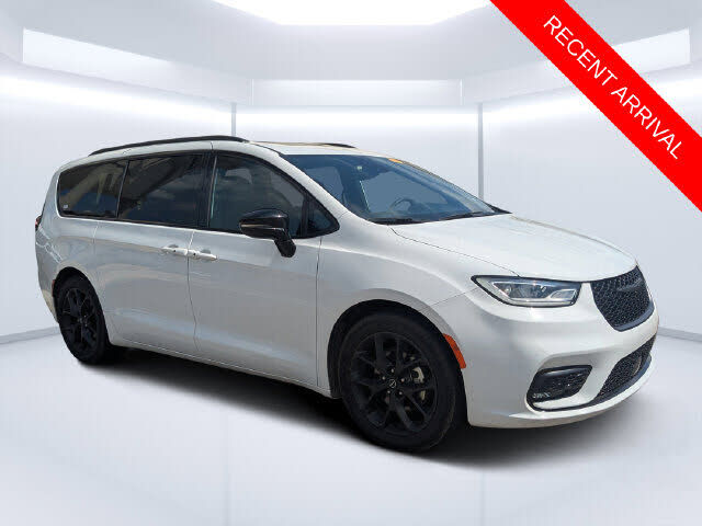 2025 CHRYSLER Pacifica
