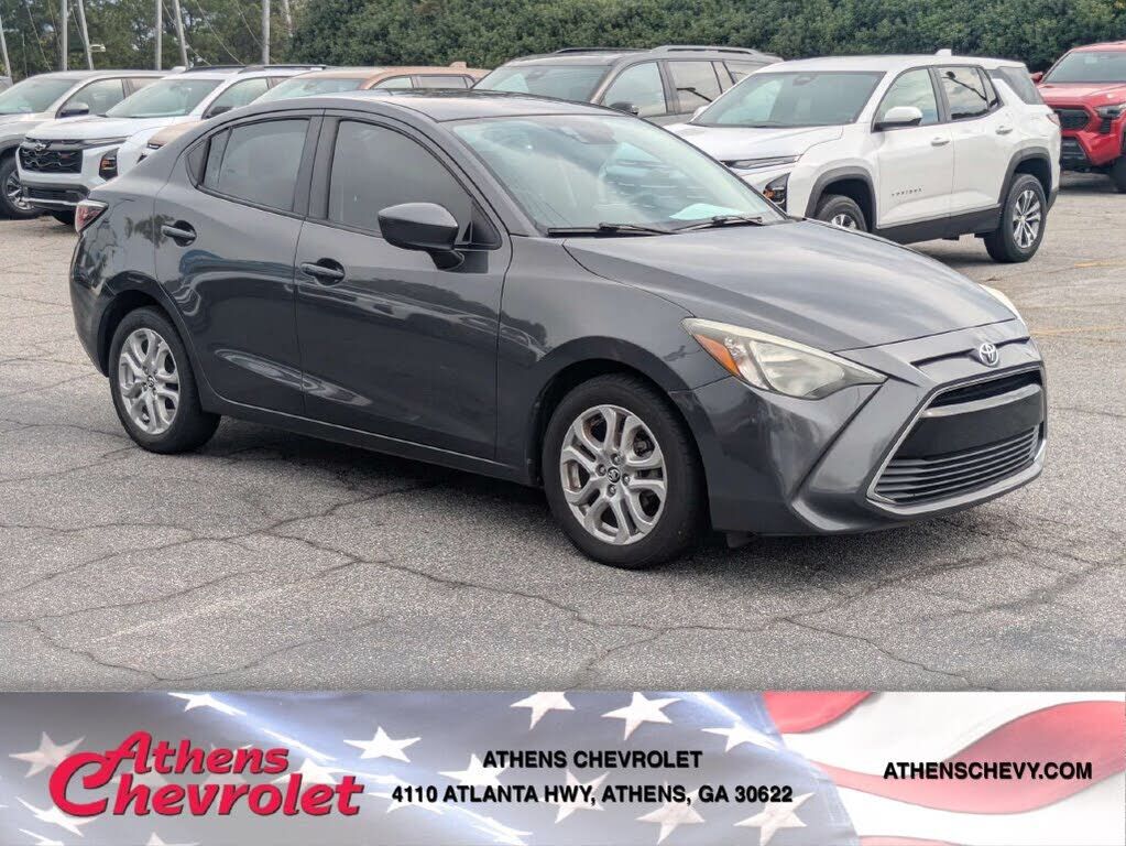 2018 TOYOTA Yaris