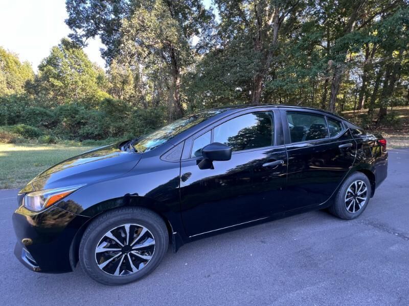 2021 NISSAN Versa