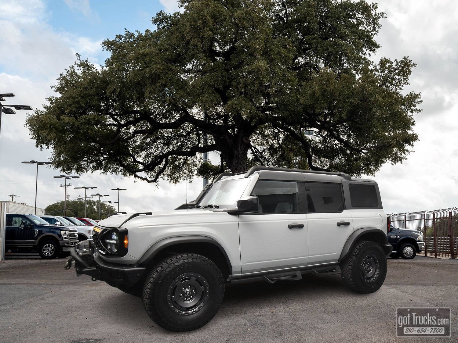 2024 FORD Bronco