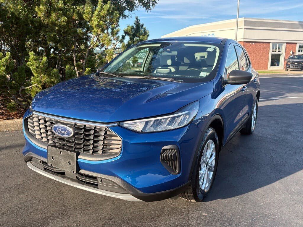 2023 FORD Escape