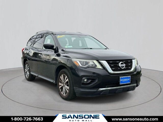 2017 NISSAN Pathfinder
