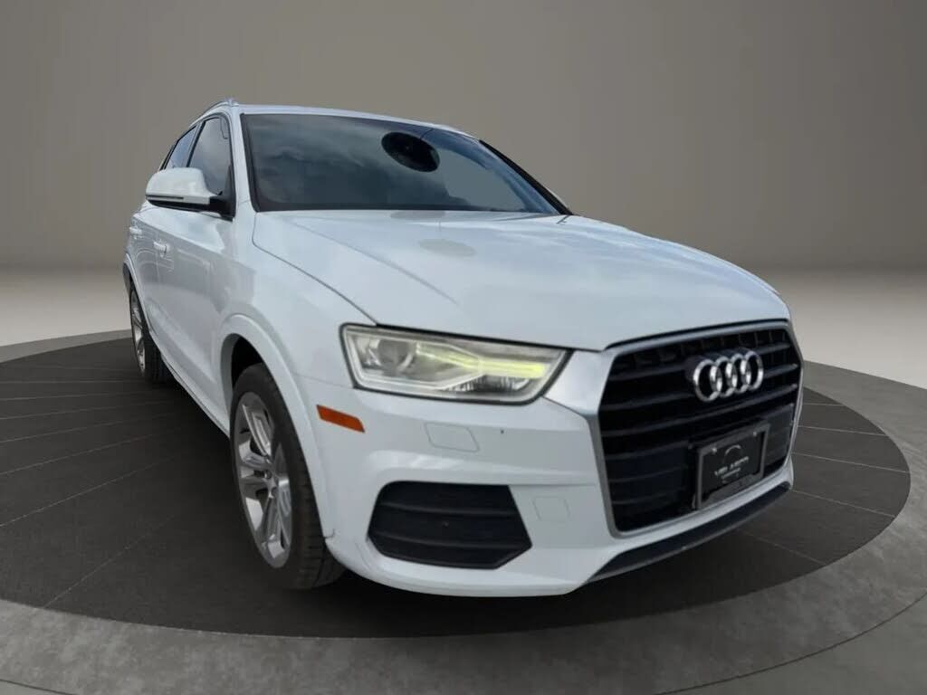 2016 AUDI Q3