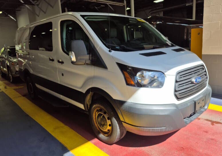 2018 FORD Transit