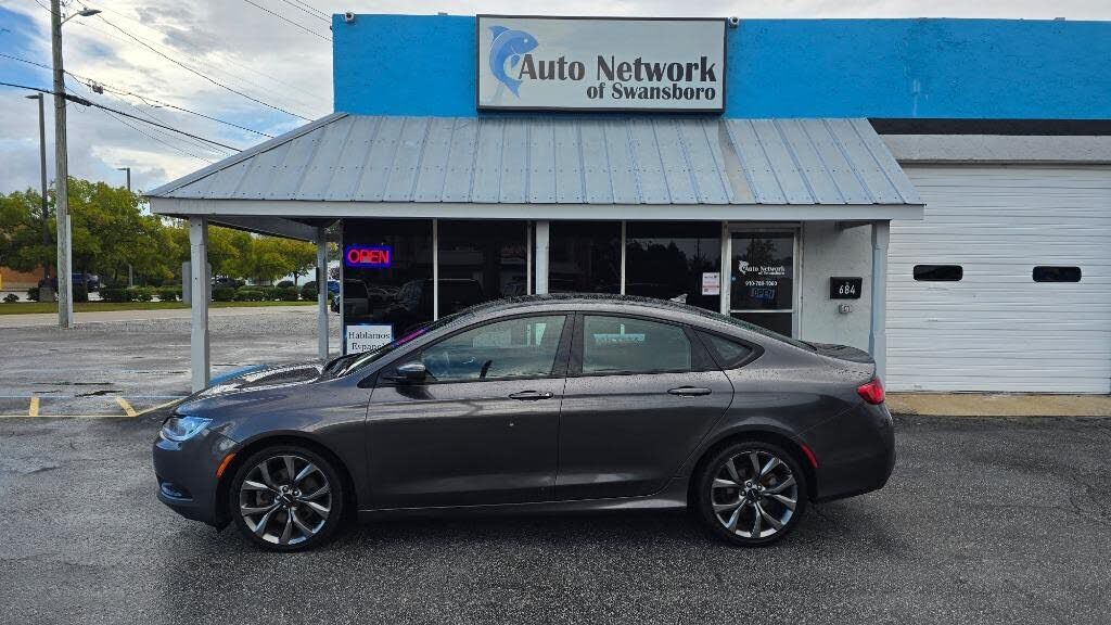2015 CHRYSLER 200