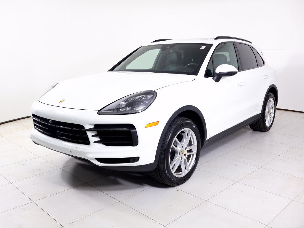 2022 PORSCHE Cayenne