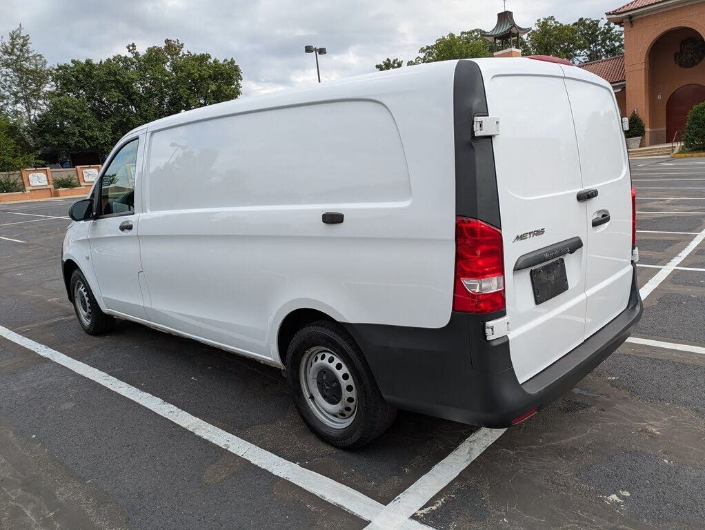 2023 Mercedes-Benz METRIS