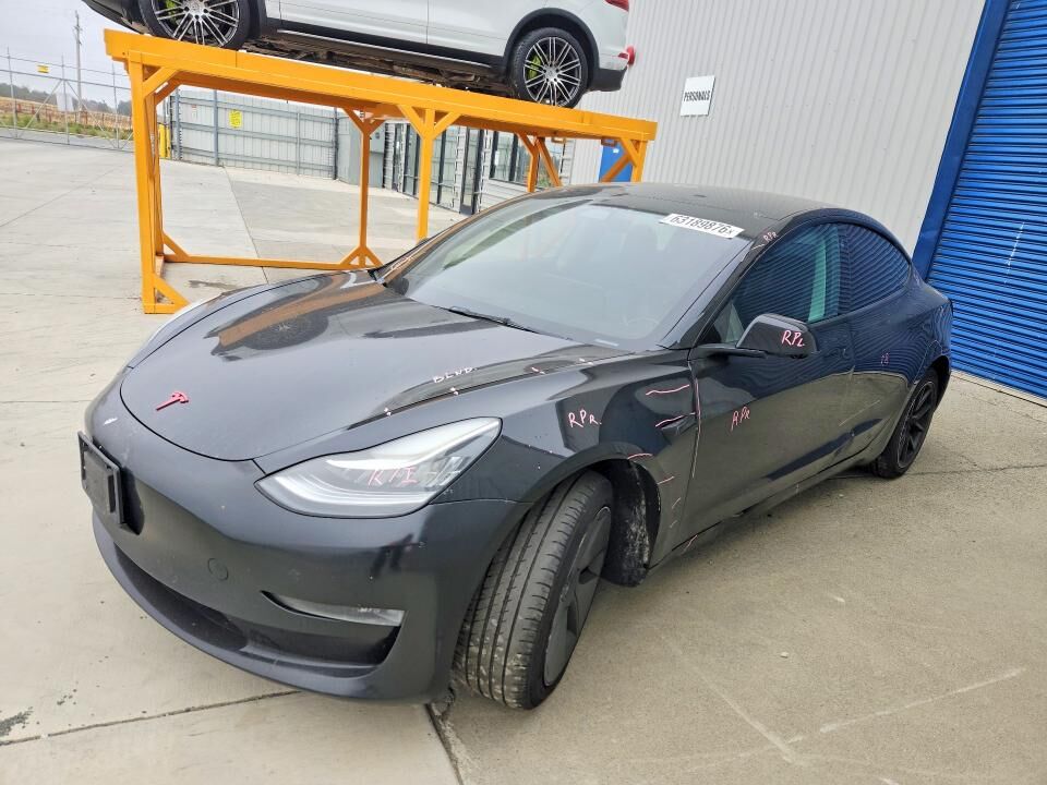 2022 TESLA Model 3