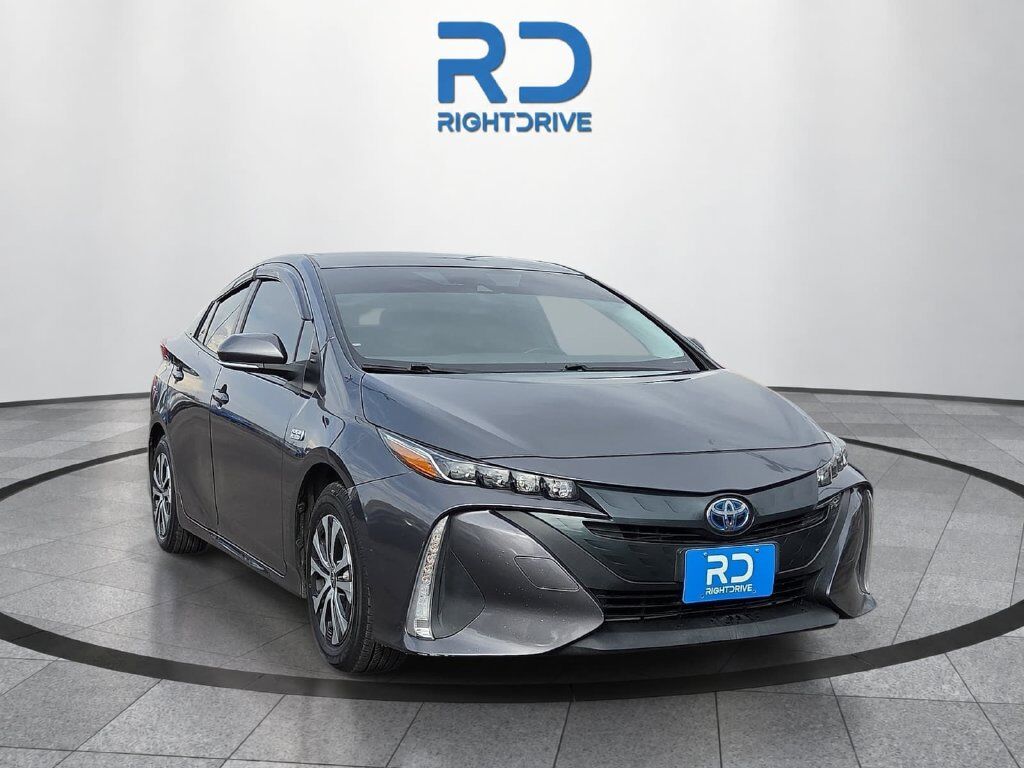 2021 TOYOTA Prius