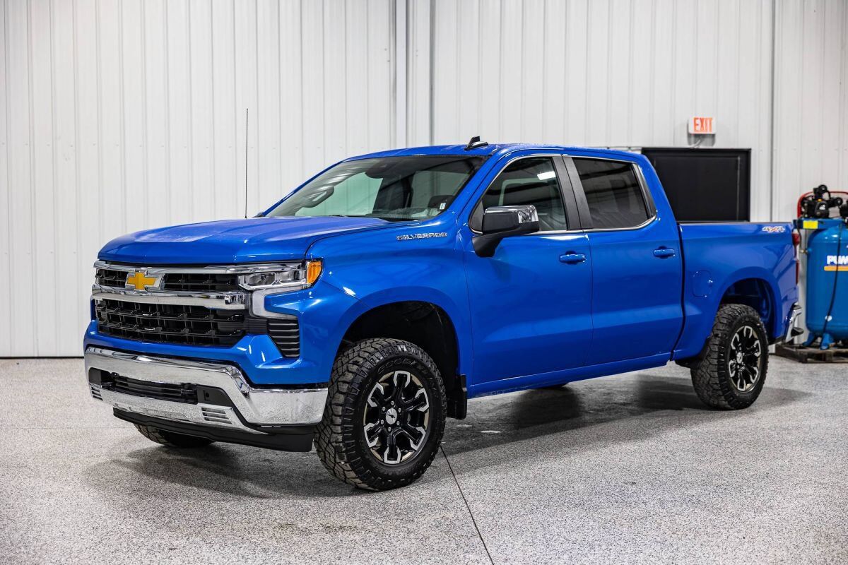 2026 CHEVROLET Silverado