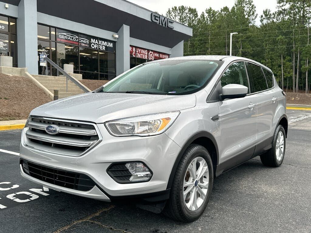2017 FORD Escape
