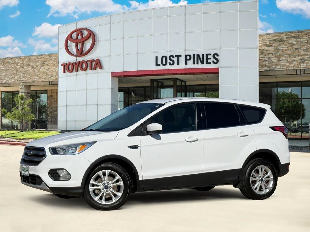 2017 FORD Escape