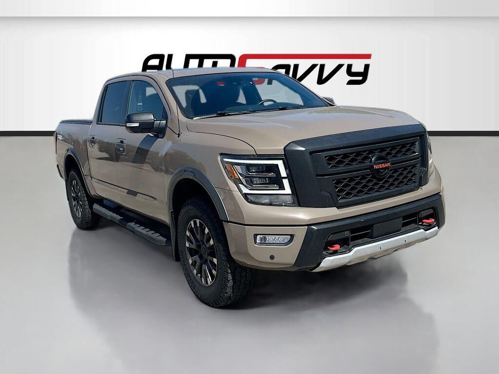 2022 NISSAN Titan