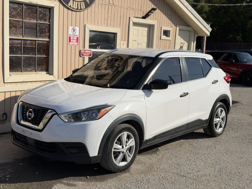 2020 NISSAN Kicks
