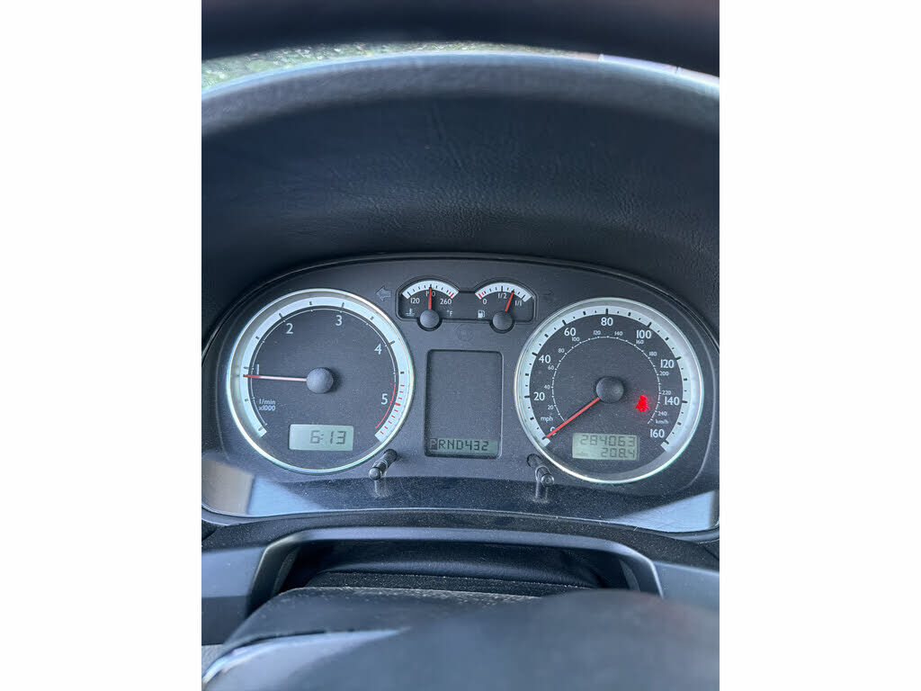 2004 VOLKSWAGEN Jetta