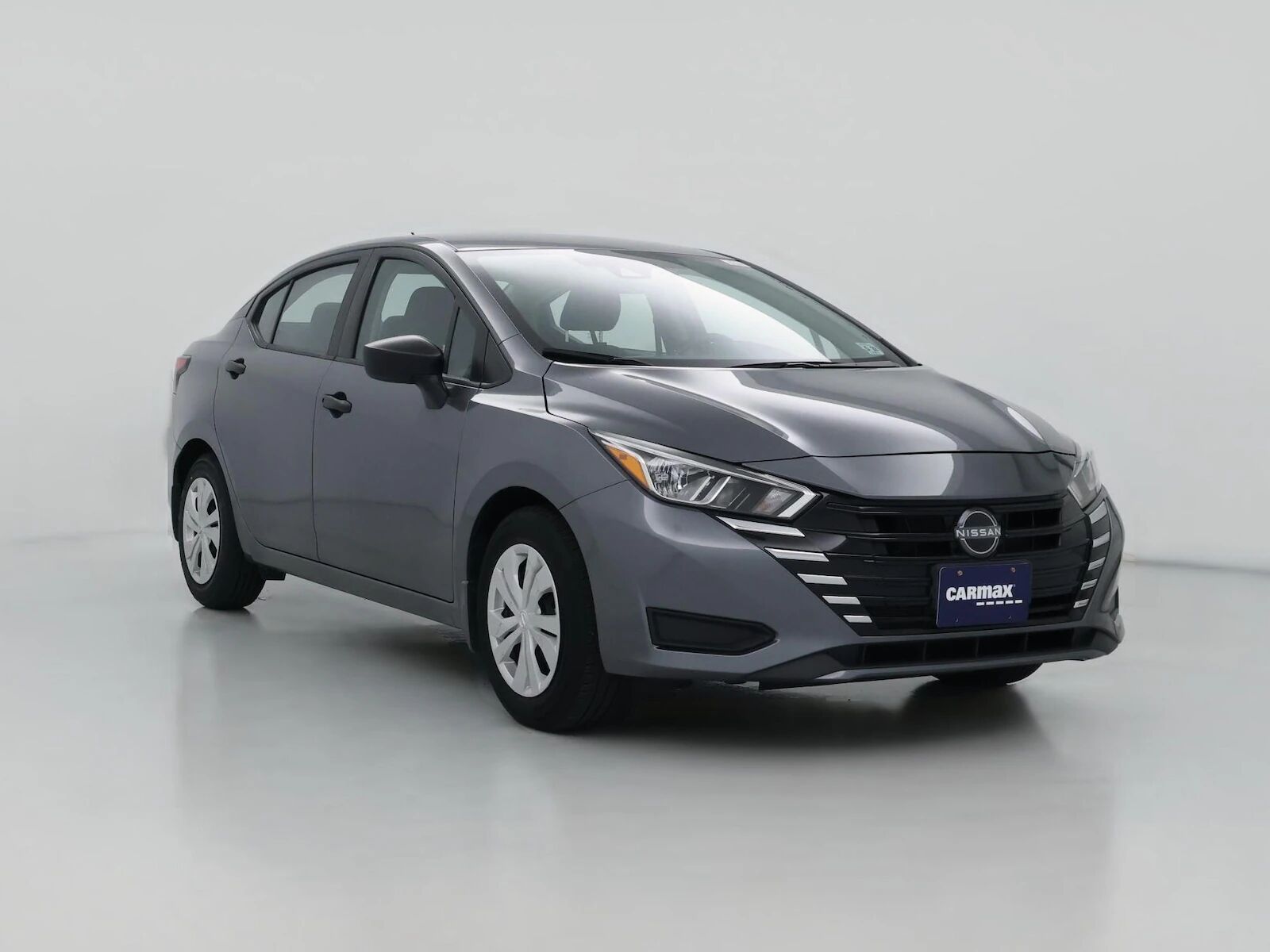 2023 NISSAN Versa