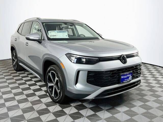 2026 VOLKSWAGEN Tiguan