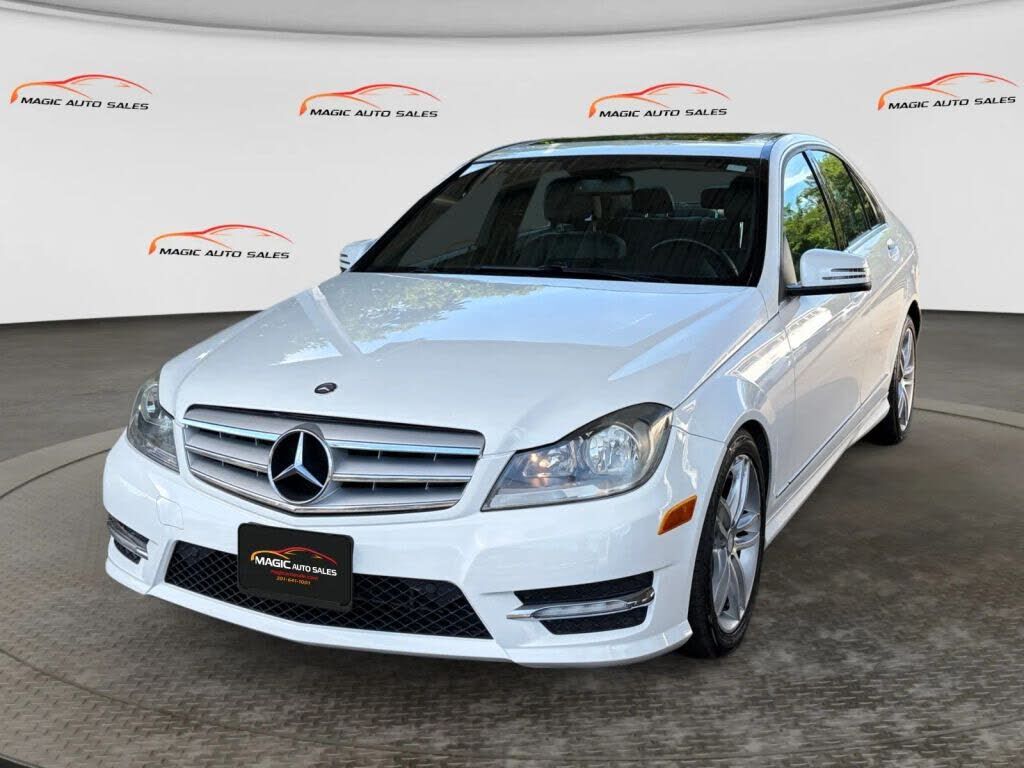 2013 MERCEDES-BENZ C-Class