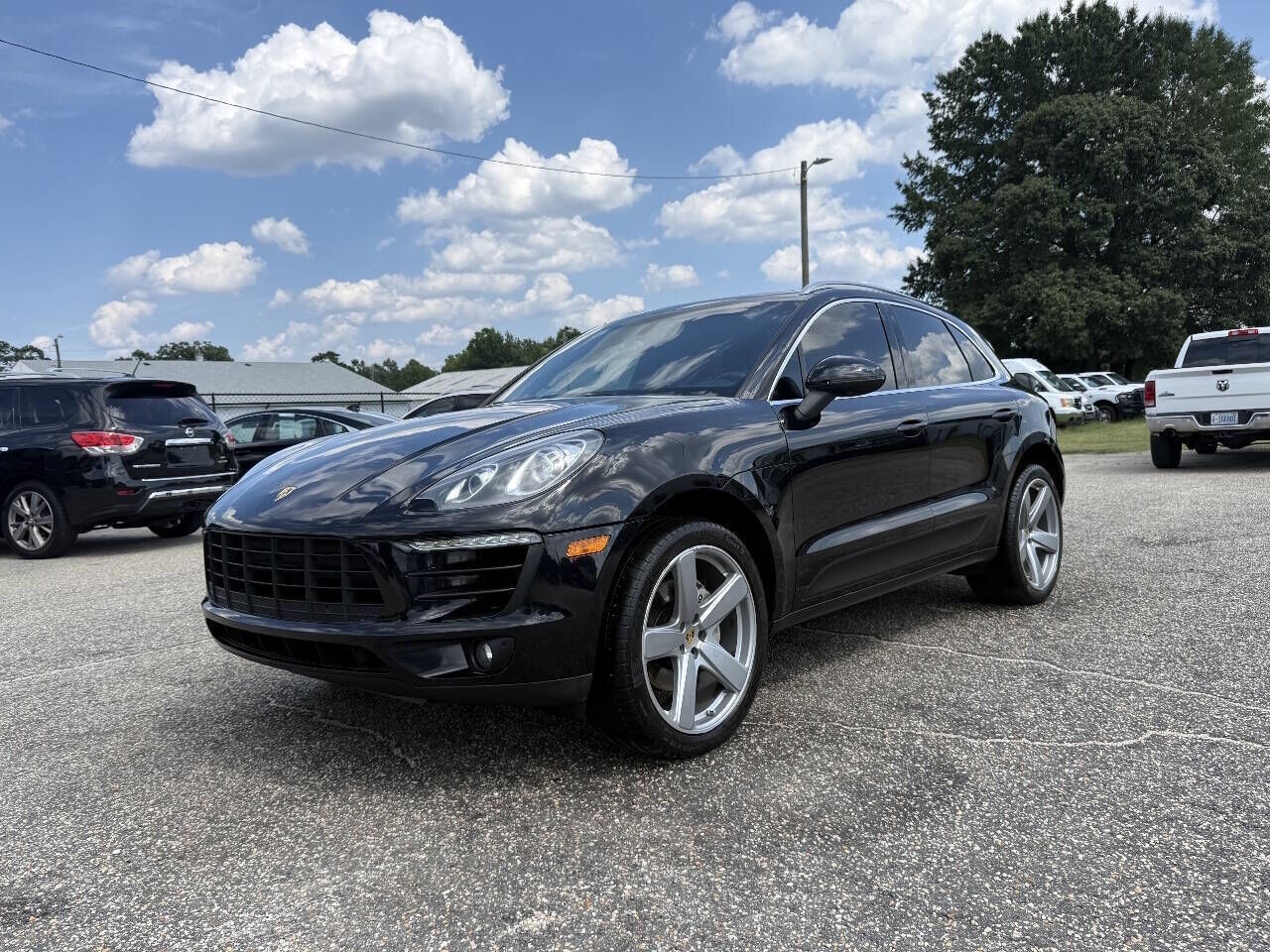 2016 PORSCHE Macan