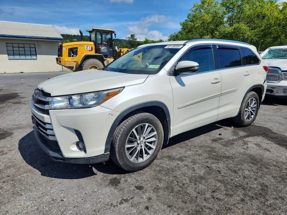 2018 TOYOTA Highlander