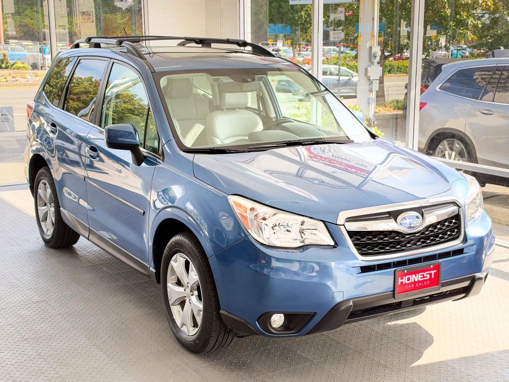 2015 SUBARU Forester