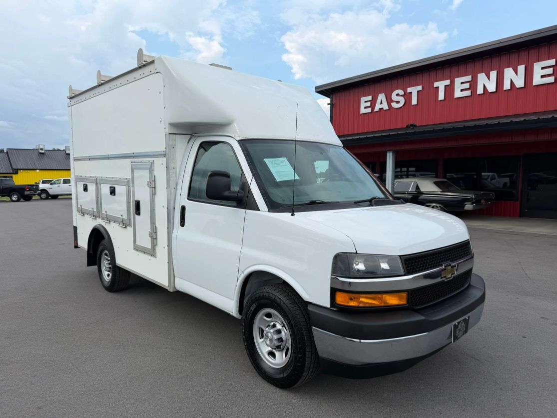 2020 CHEVROLET Express