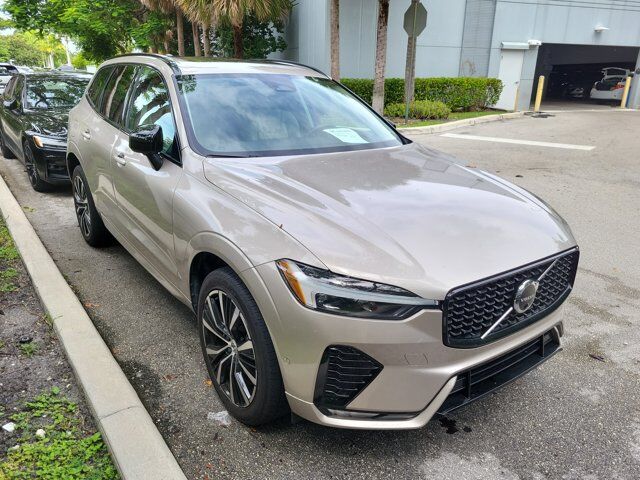 2024 VOLVO XC60