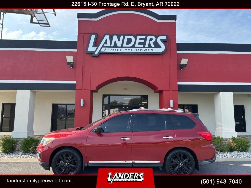 2017 NISSAN Pathfinder