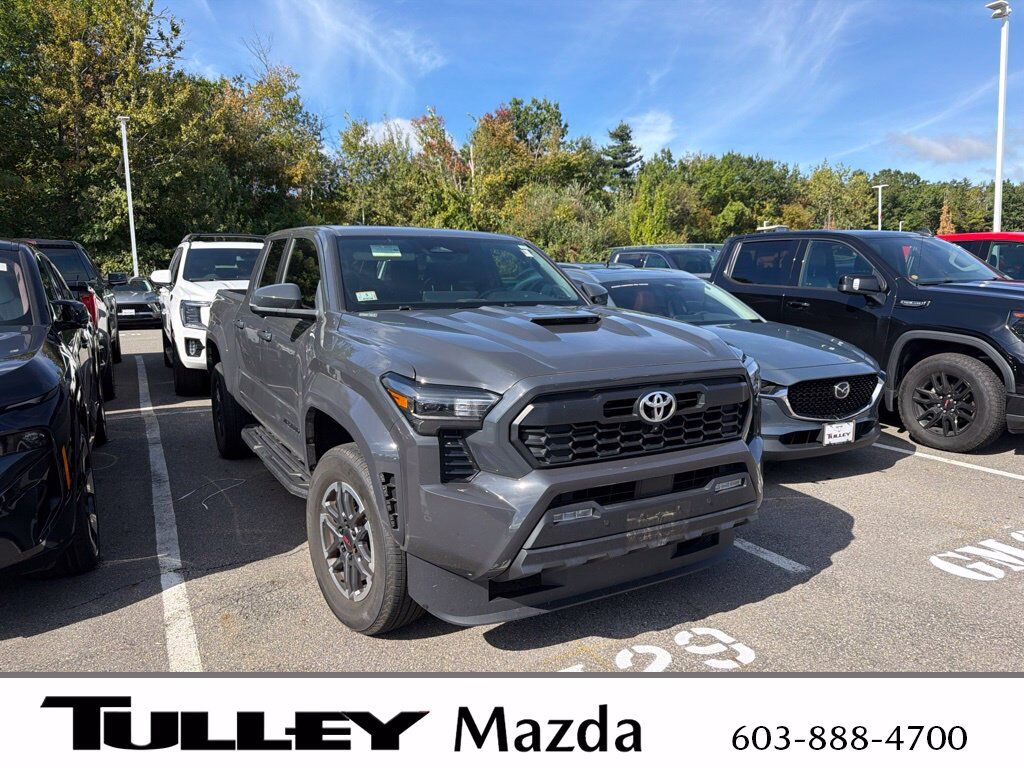 2024 TOYOTA Tacoma