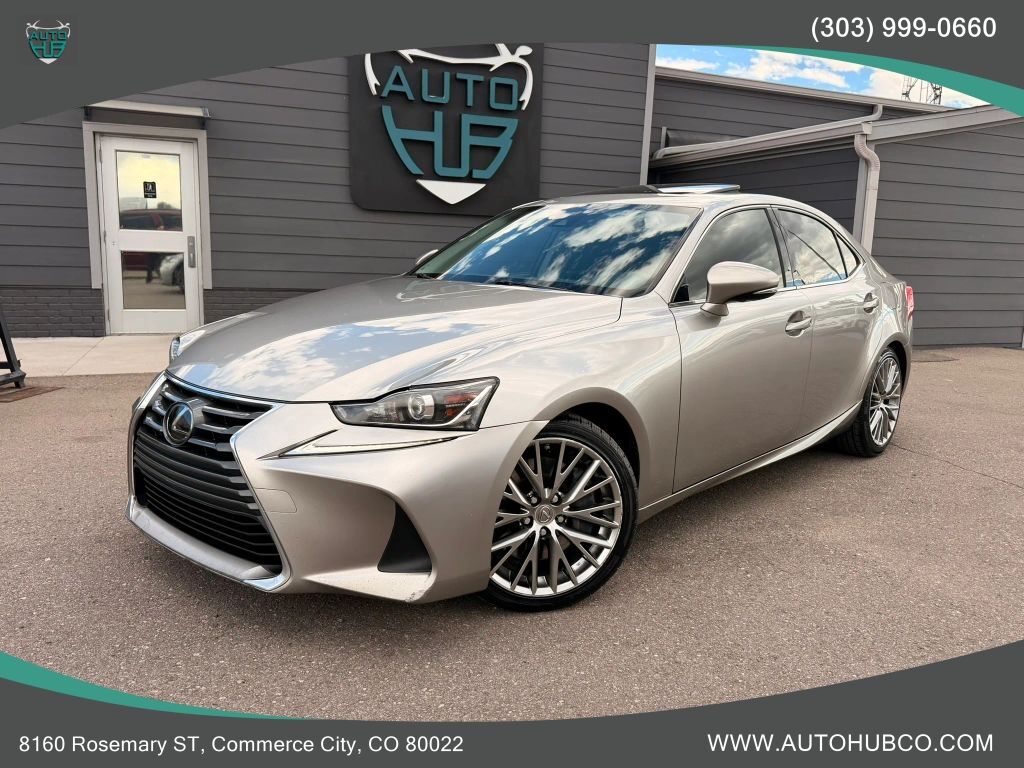 2018 LEXUS IS