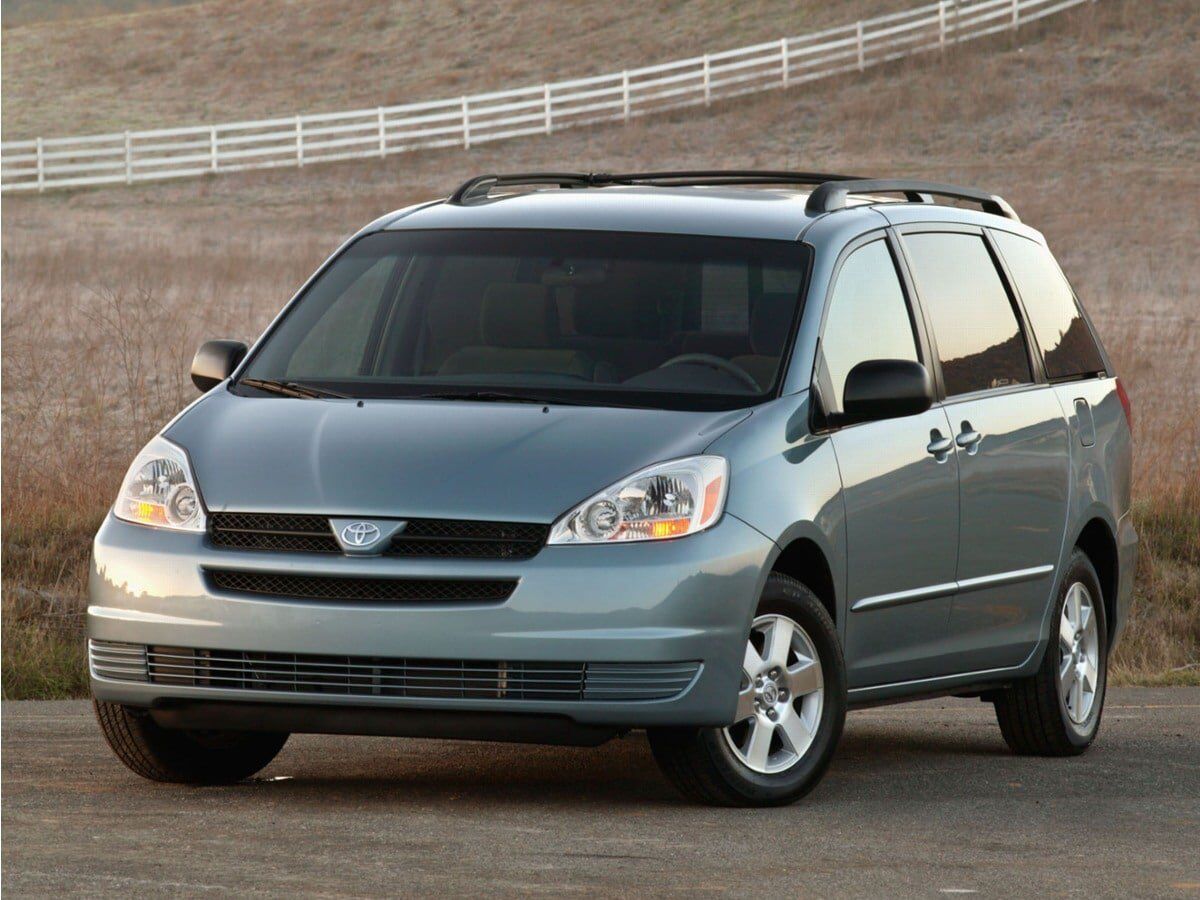 2004 TOYOTA Sienna