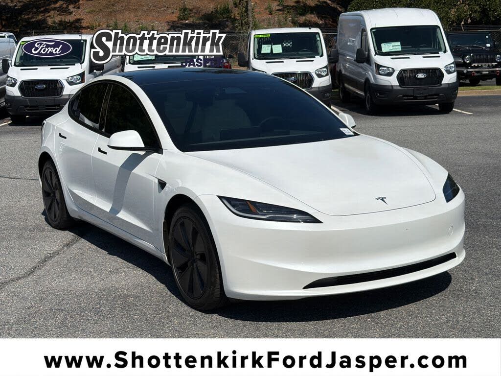2024 TESLA Model 3
