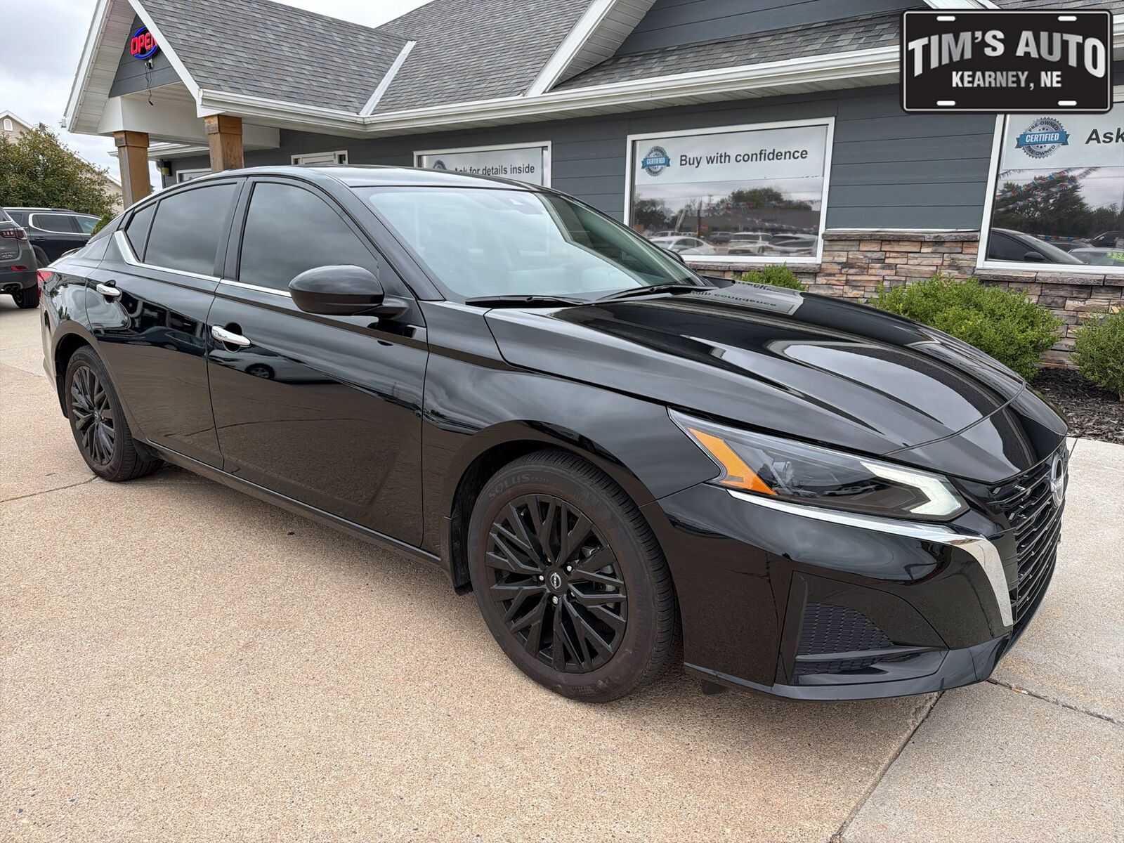 2025 NISSAN Altima