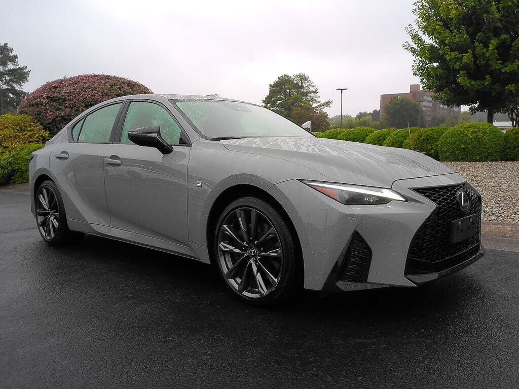 2025 LEXUS IS