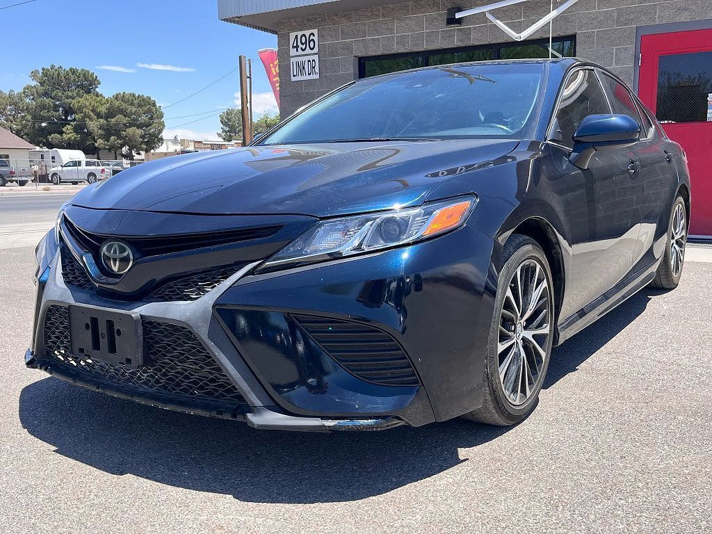 2018 TOYOTA Camry