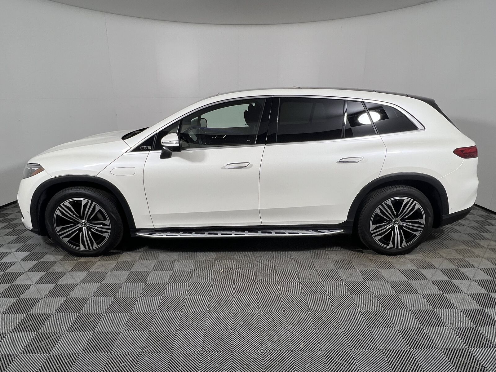 2023 Mercedes-Benz EQS-Class SUV