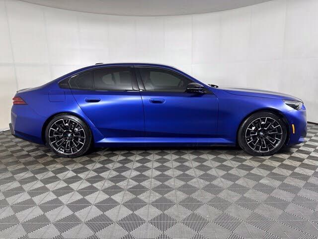 2025 BMW M5